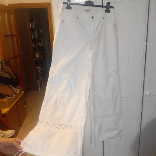 Ropa blanca bordada
