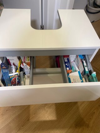Mueble de baño blanco