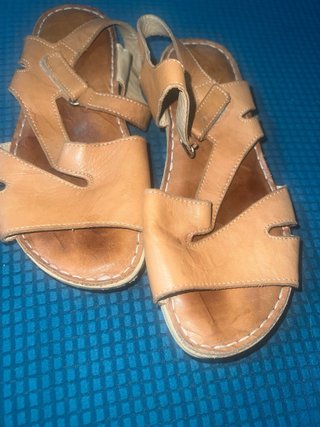 Sandalias de piel talla 38