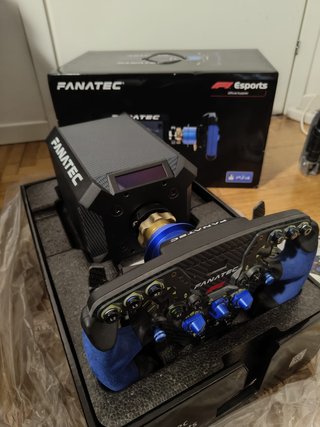 Fanatec Podium DD1 PS5 Bundle Garanzia
