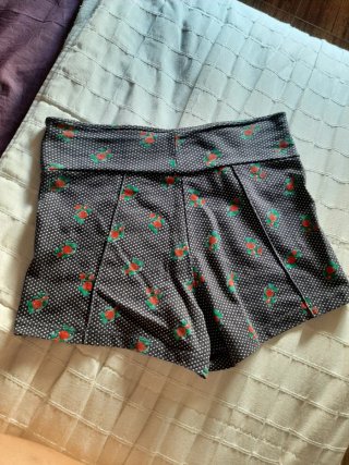 Pantalón corto y falda básica