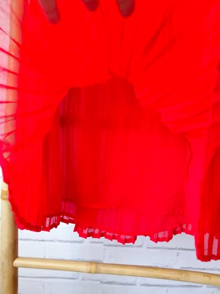 Blusa roja plisada nueva