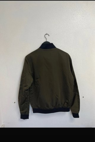 Chaqueta Bomber Zara Verde Talla M