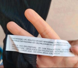 Túnica asimétrica Bershka plisada