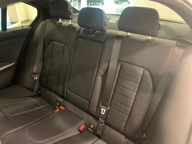 BMW Serie 3 2026, foto 9
