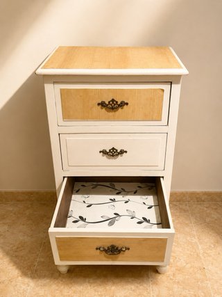 Cómoda de madera para restaurar
