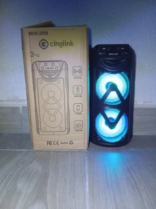 Altavoz MOS-2058 Negro Impecable con Caja