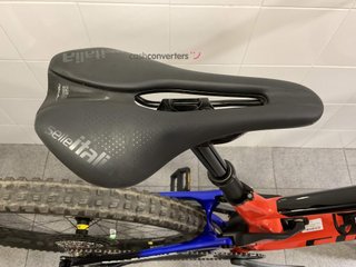 bicicleta montaña wrc conor adi enduro carbono (gx axs electronico)