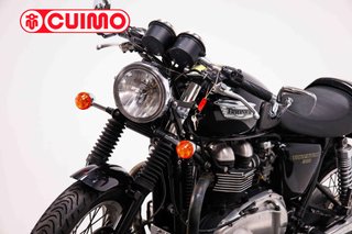 TRIUMPH THRUXTON 900