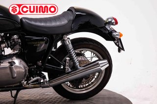 TRIUMPH THRUXTON 900