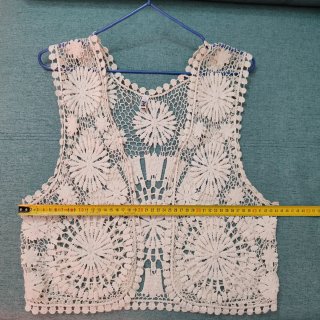 Chaleco de encaje blanco