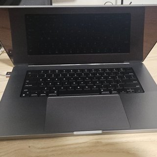 MacBook Pro 16 M2 Pro 32GB RAM 512GB SSD