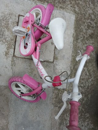 Bicicleta infantil rosa Believe