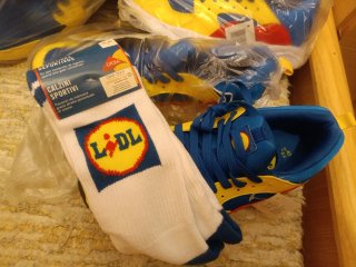 Zapatillas Lidl Talla 40 Azul y Amarillo