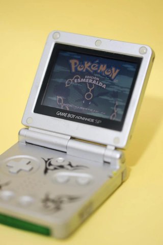 Nintendo Game Boy Advance SP Tribal