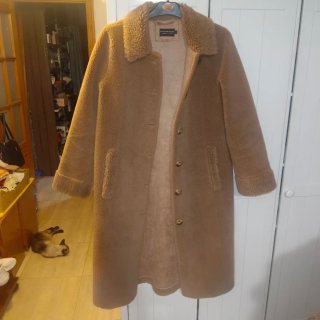 Botón de borrego marrón para ropa
