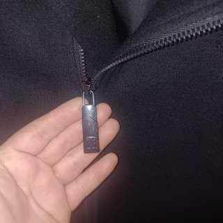 Ropa JIANGE Negra
