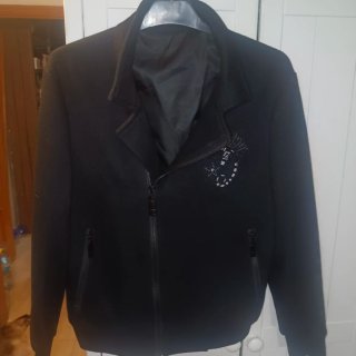 Ropa JIANGE Negra