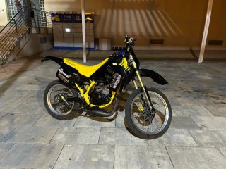 Suzuki RMX 50 Enduro/Motocross Negra y Amarilla
