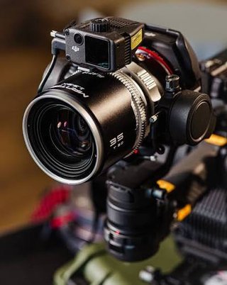 EQUIPO DE RODAJE PROFESIONAL CINE 4D DZO BLAZAR
