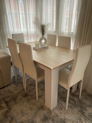 Mesa de comedor madera y blanco