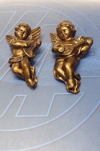 2 Figure di Angeli Dorati in Gesso