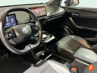 MG MG4 64kWh Luxury