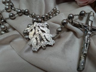 Rosario antiguo de plata