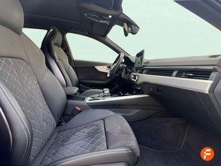 Audi A4 Avant Black line 35 TDI 120kW S tronic