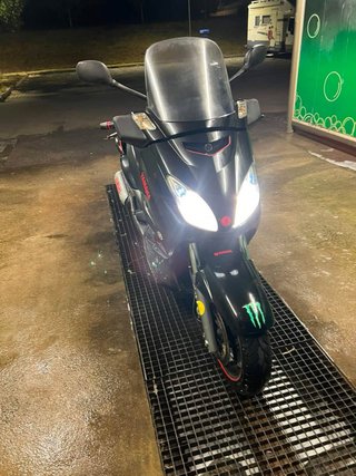Yamaha xmax