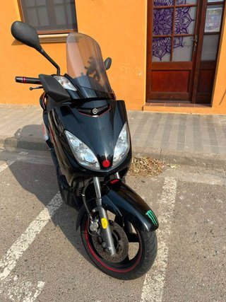 Yamaha xmax