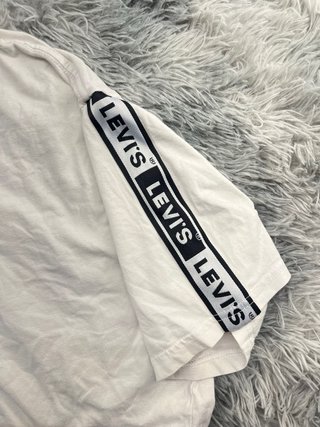 Camiseta Levi's Relaxed Fit con Bandas