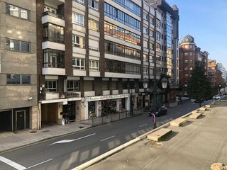 Oficina en venta en Milán - Pumarín - Teatinos en Oviedo