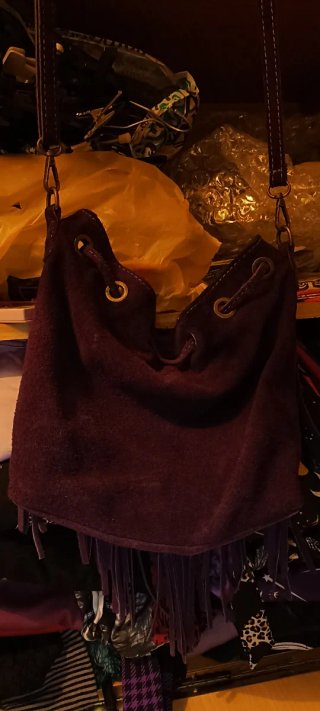 Bolso terciopelo flecos