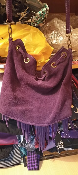 Bolso terciopelo flecos