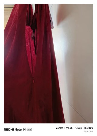 Vestido rojo Tintoretto con etiqueta