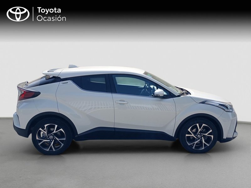 Toyota C-HR 2022, foto 17
