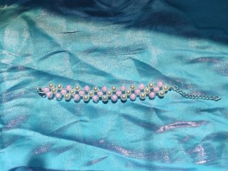 Pulsera hecha a mano perlas rosas y blancas