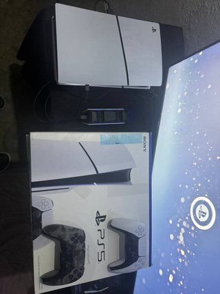 PS5 Slim 1TB con 2 Mandos