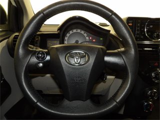 TOYOTA iQ iQ 1.0
