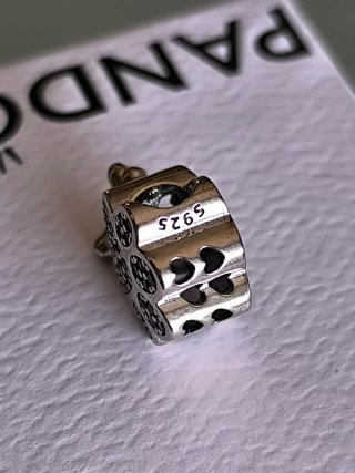Charm para pulseras Pandora Patita y Hueso Azul