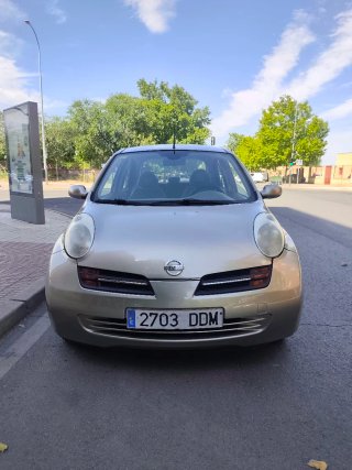 Nissan Micra Automático *Pegatina ambiental*