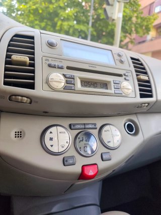 Nissan Micra Automático *Pegatina ambiental*
