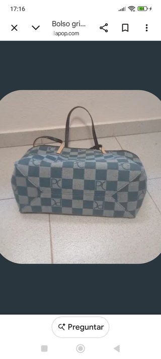 Bolso de mujer gris con logo