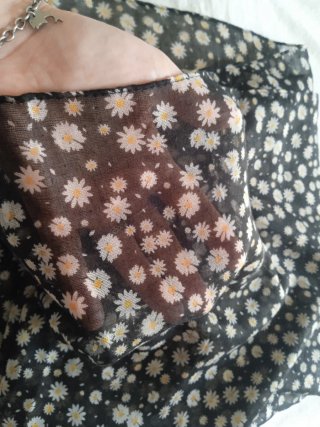 Foulard Terranova nero con margherite bianche donn
