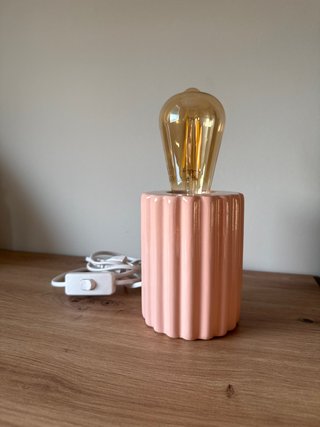 Lámpara de mesa cerámica rosa vintage