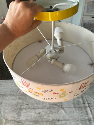 Lámpara infantil decorada