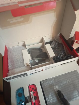 Nintendo Switch V2 2021 + Super Mario Odyssey