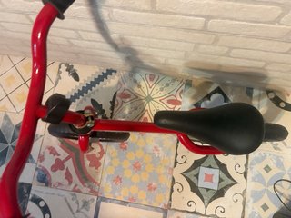 Bicicleta sin pedales Chicco Roja Sin estrenar