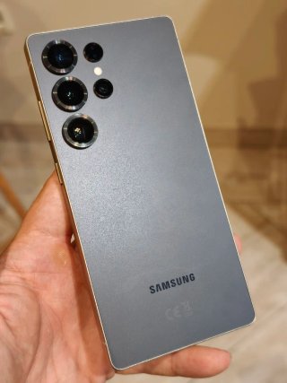 Samsung Galaxy S25 Ultra 256GB como a estrenar